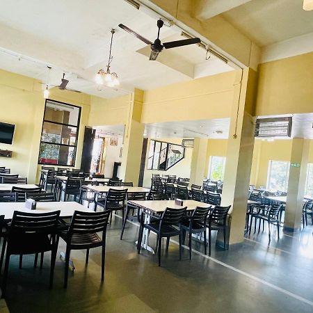 Hotel Manik Moti Lonavala Extérieur photo