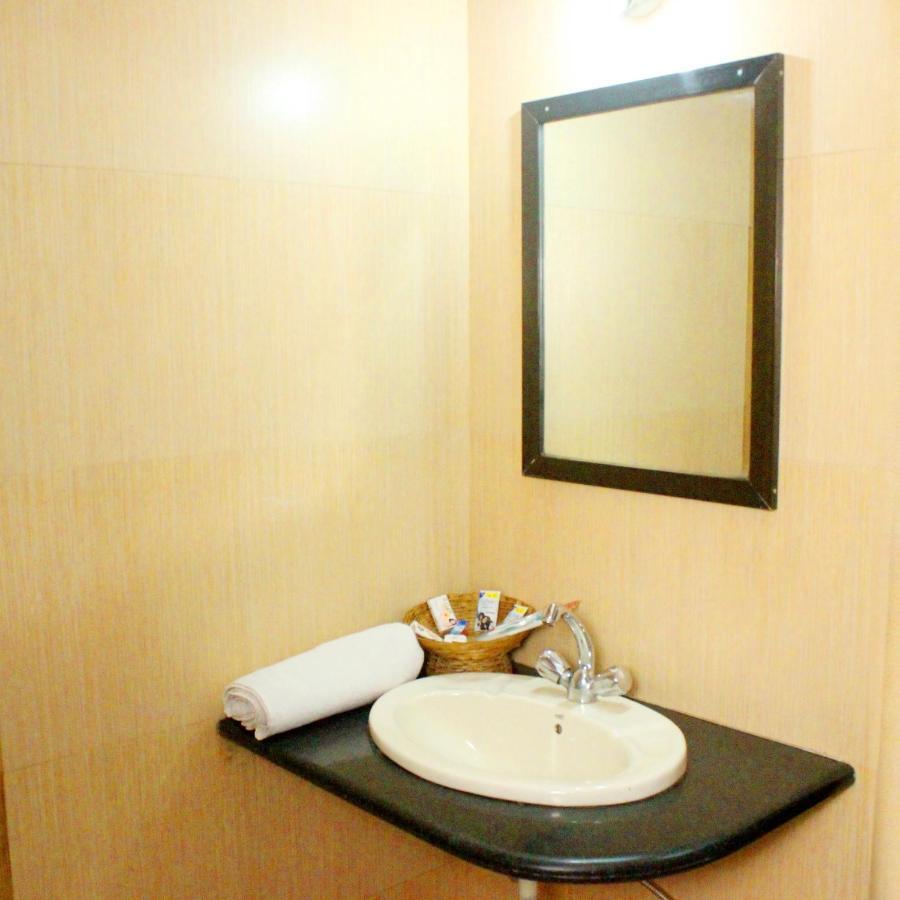 Hotel Manik Moti Lonavala Extérieur photo