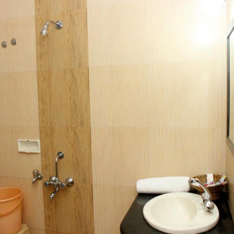 Hotel Manik Moti Lonavala Extérieur photo