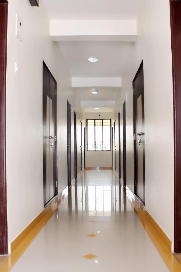 Hotel Manik Moti Lonavala Extérieur photo