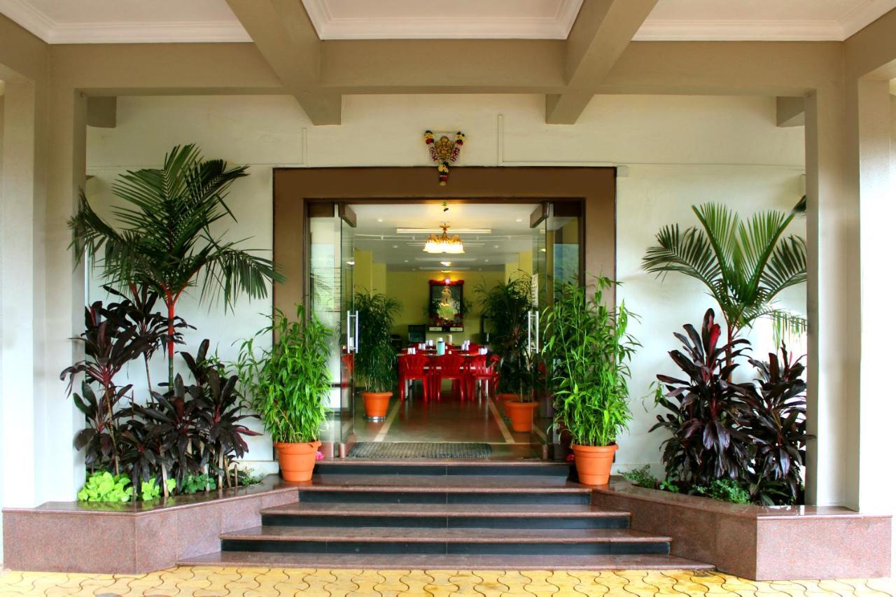 Hotel Manik Moti Lonavala Extérieur photo