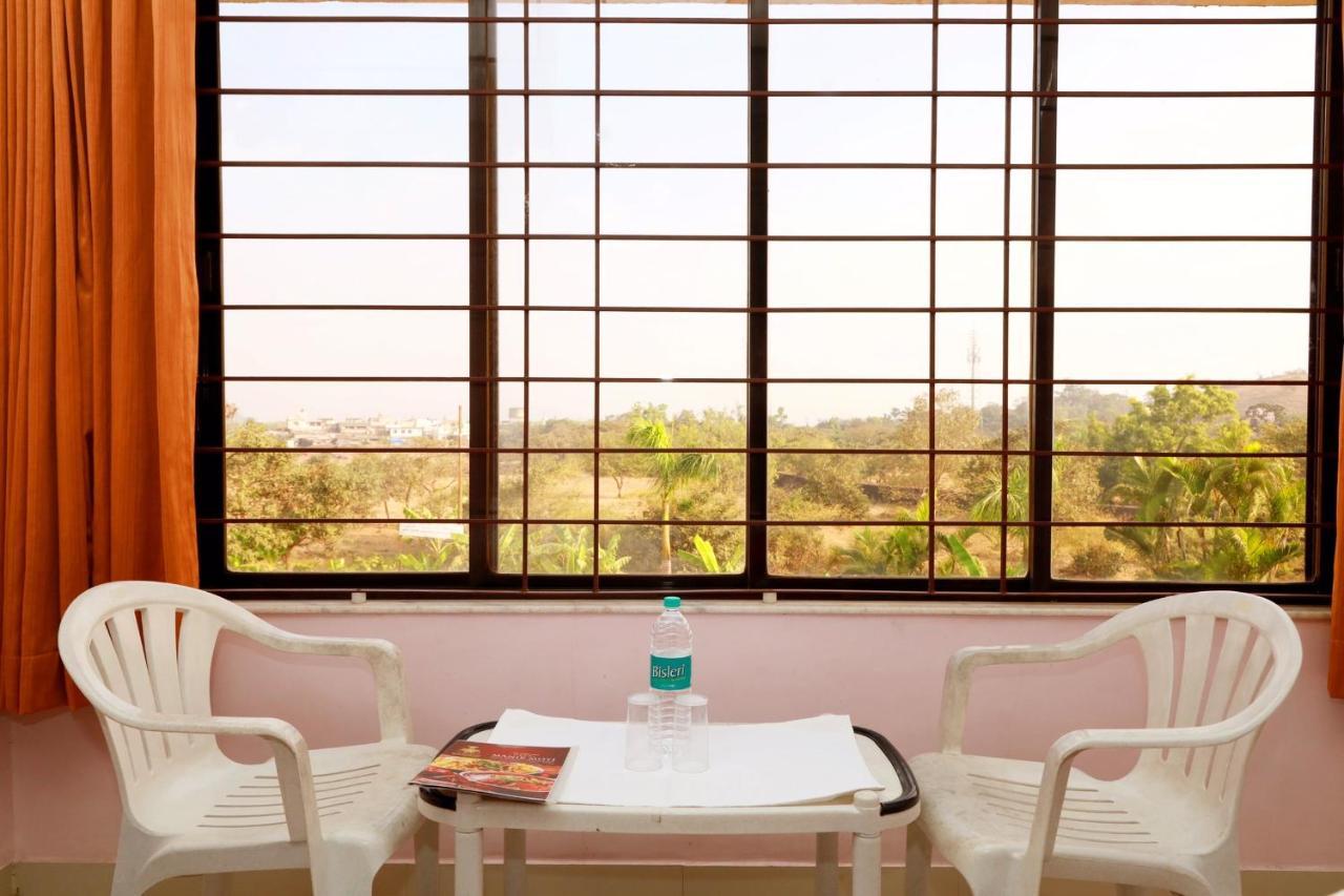 Hotel Manik Moti Lonavala Extérieur photo