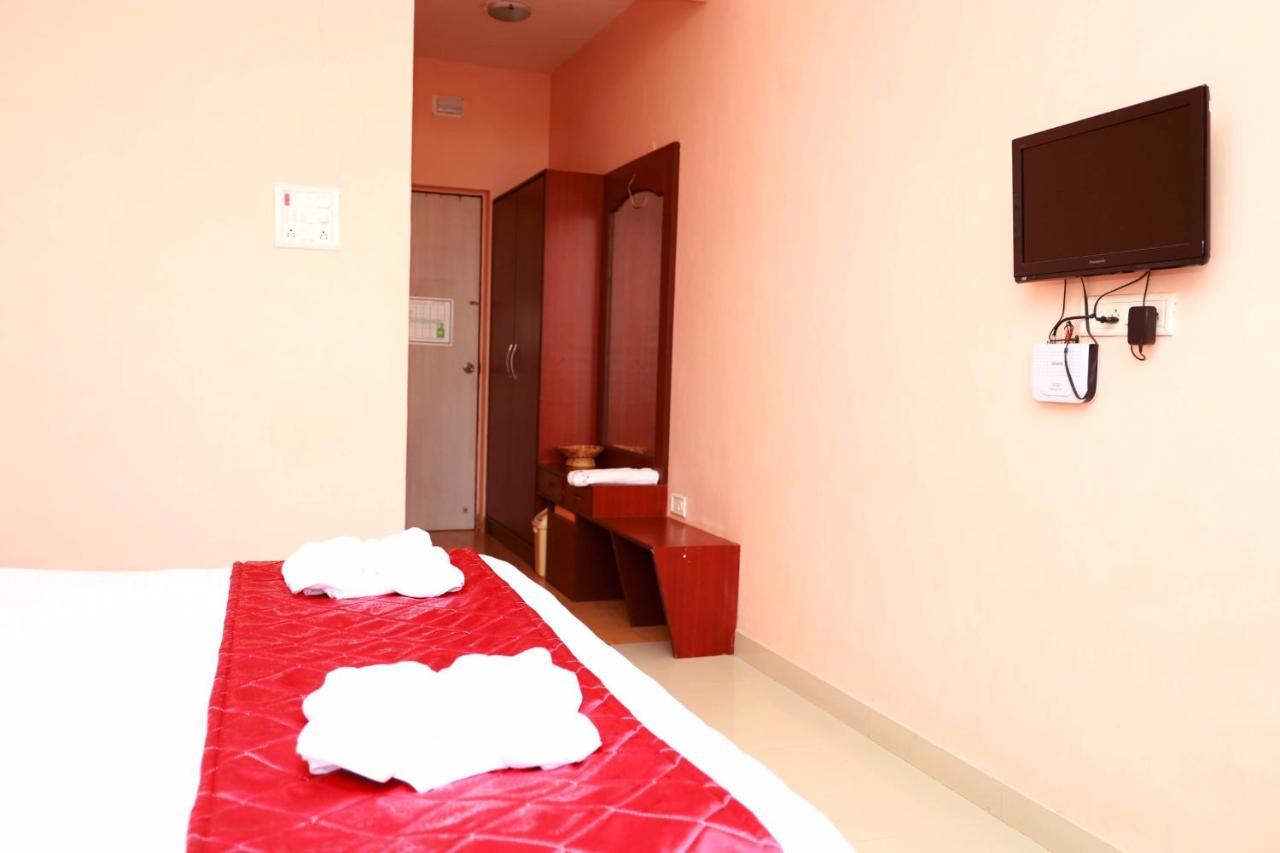Hotel Manik Moti Lonavala Extérieur photo