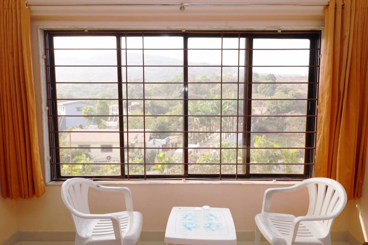 Hotel Manik Moti Lonavala Extérieur photo